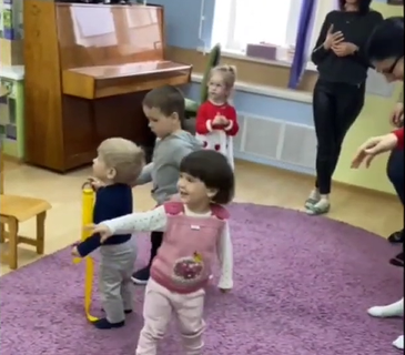 Как проходят занятия в клубе “Мама и малыш”?